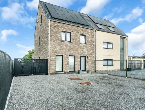                                         Woning te koop in Opgrimbie, € 495.000
