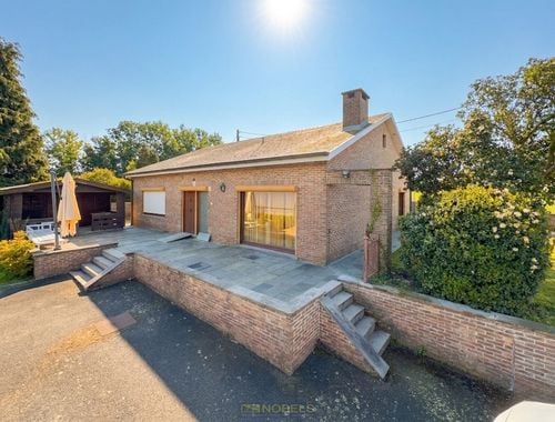                                         Maison à vendre à Sint-Kornelis-Horebeke, € 310.000
