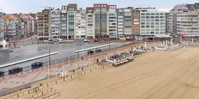 Appartement te koop in Zeedijk-Albertstrand 562 bus 42, 8300 Knokke
