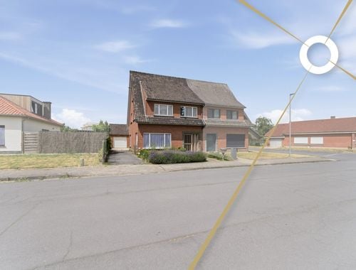                                         Maison à vendre à Ieper, € 289.000
