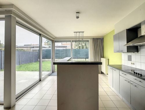                                         Woning te huur in Beveren-aan-den-IJzer, € 800
