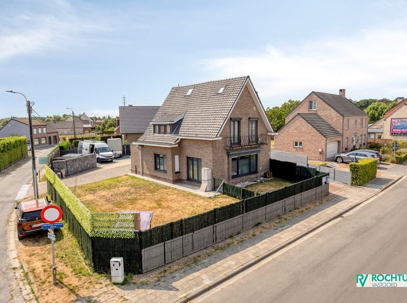 Huis te koop in Larendries 104A,
                    2890 Sint-Amands