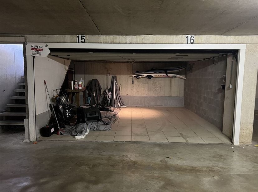 Garage à vendre
                    à 2018 Antwerpen