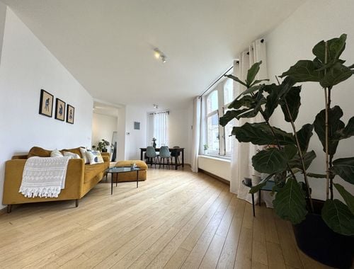                                         Duplex à vendre à Ixelles, € 400.000
