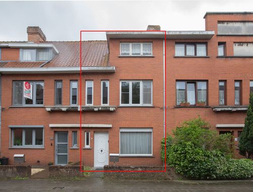                                         Maison deux facades à vendre à Assebroek, € 220.000
