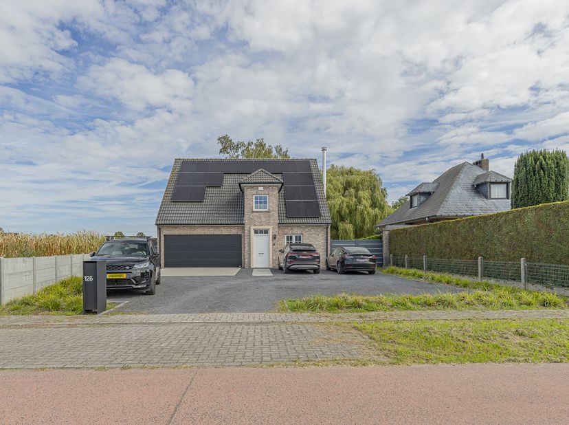 Huis te koop in Dendermondsesteenweg 126,
                    1730 Asse