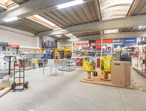                                         Usage mixte à vendre à Evere, € 1.350.000
