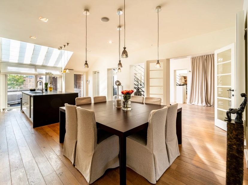 Appartement te koop in ,
                    1050 Elsene
