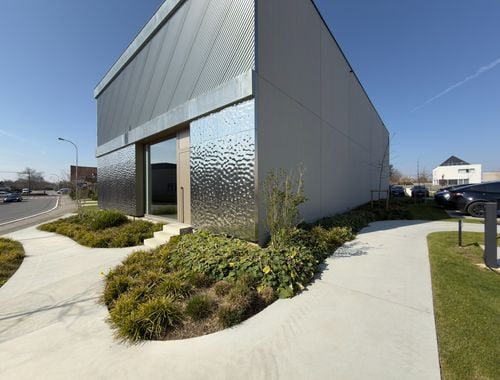                                         Espace de bureaux à louer à Zwevegem, € 3.500
