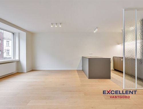                                         Appartement à louer à Deinze, € 895
