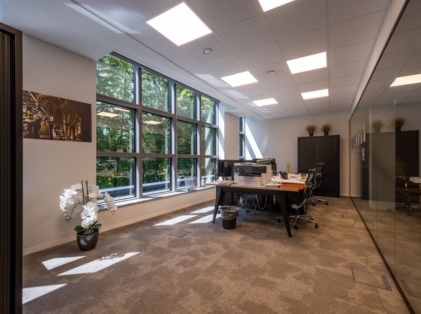 Bien professionnel à louer
                    à 2300 Turnhout