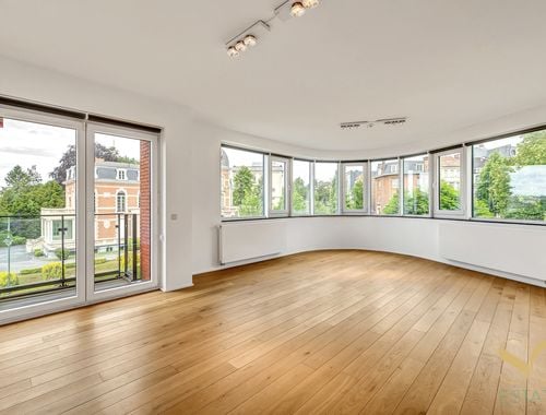                                         Penthouse te koop in Sint-Pieters-Woluwe, € 1.075.000
