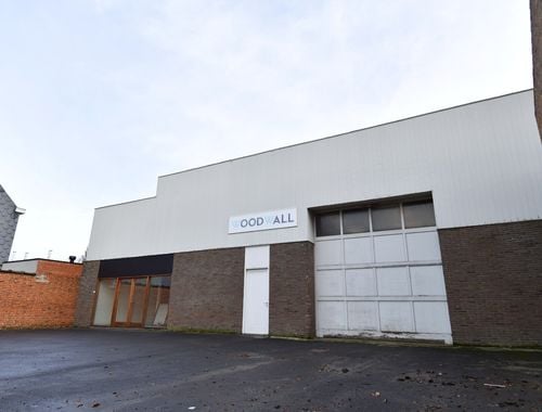                                        Entrepôt à vendre à Bissegem, € 1.255.000
