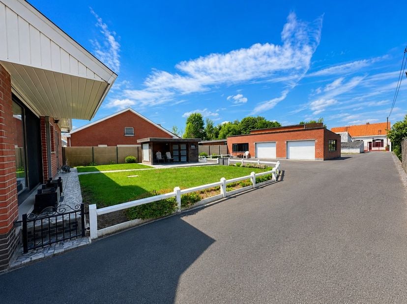 Huis te koop in WARANDESTRAAT 7,
                    8770 Ingelmunster