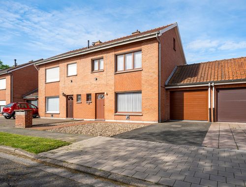                                         Maison à vendre à Bissegem, € 225.000
