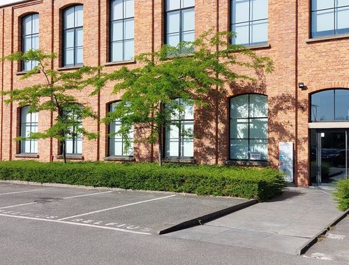                                         Handelspand te huur in Kortrijk, € 7.000
