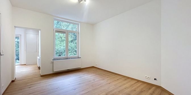 Appartement te huur in Avenue de la Couronne 383, 1050 Elsene