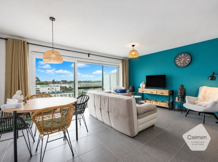 Dit moderne en&amp;nbsp;instapklare duplex-appartement is gelegen op de 3de &amp;amp; 4de verdieping in residentie Modena te Lombardsijde en ligt op een boogs