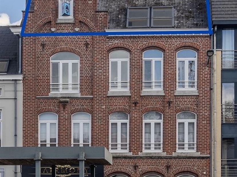 LICHTRIJK APPARTEMENT MET 2 SLAAPKAMERS IN CENTRUM GERAARDSBERGEN<br />
Richtprijs : 199.000 euro<br />
Dit appartement is gelegen in een kleinschalig