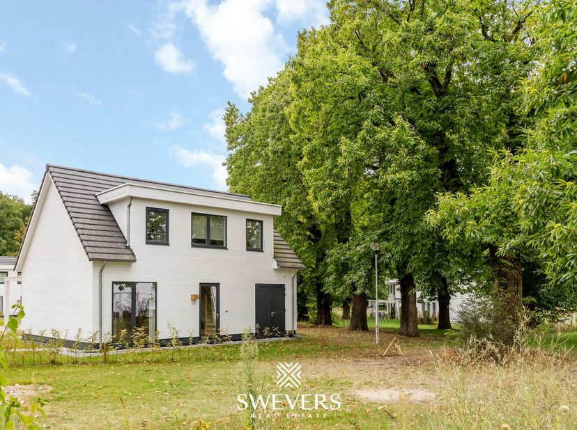 Voor meer info en foto’s, surf naar www.swevers.be – In vakantiepark Landal Mooi Zutendaal, pal naast het Nationaal Park Hoge Kempen, wacht een instap
