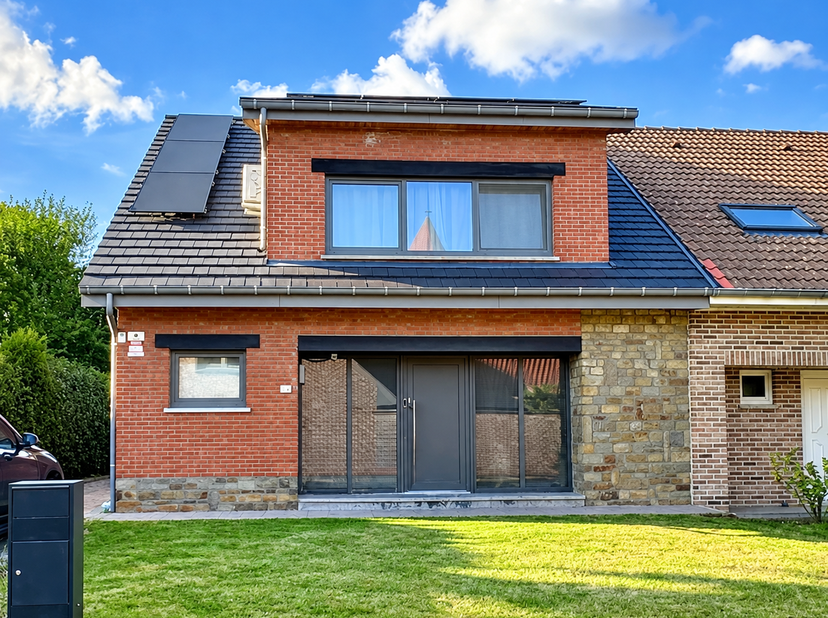 Maison à vendre à Schoolstraat 110,
                    3800 Sint-Truiden