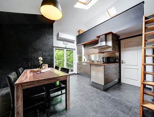                                         Gemengd gebruik te koop in Spontin, € 550.000
