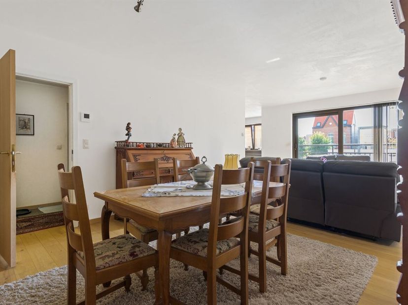 Prachtig appartement met 2 slaapkamers en terras!<br />
Wonen op een absolute toplocatie? Dit zeer nette en goed onderhouden appartement aan de Bredab