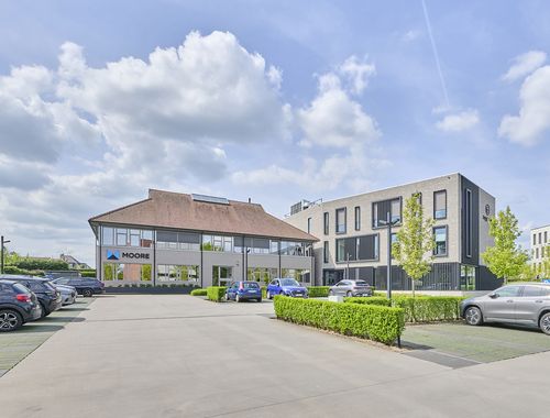                                         Kantoorgebouw te huur in Hasselt, € 9.200
