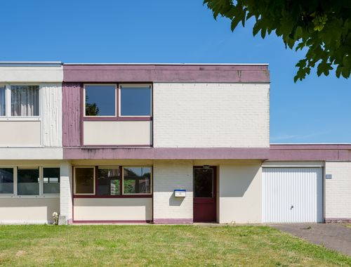                                         Rijwoning te koop in Oostkamp, € 185.000

