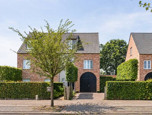                                         Maison à vendre à Meerle, € 598.000
