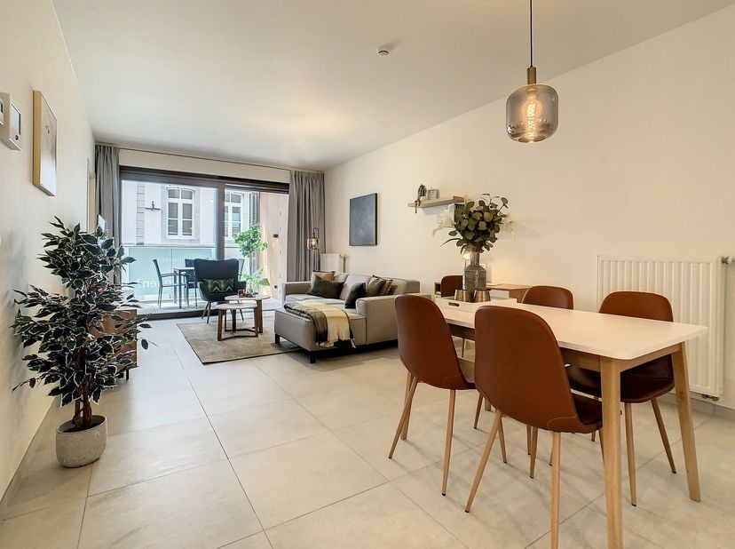 Comfortabel wonen in het hart van Hasselt<br />
Met een bewoonbare oppervlakte van 68 m² biedt dit full-service appartement alles voor een comfortabel