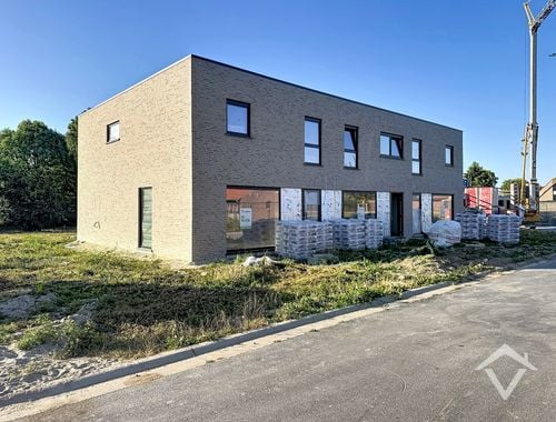                                         Woning te huur in Poperinge, € 925
