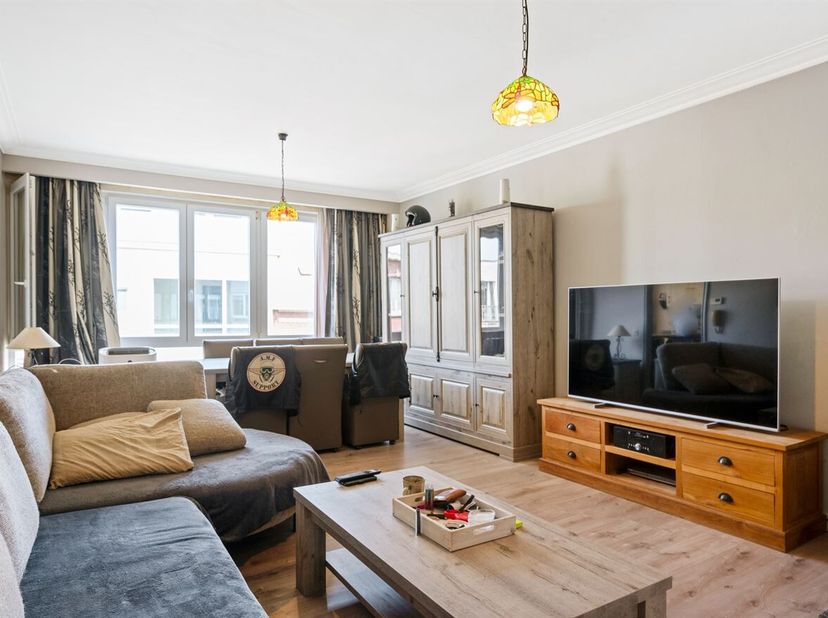 Te moderniseren appartement met 2 slaapkamers en terras in het centrum van Herentals<br />
Dit appartement bevindt zich op de tweede verdieping van ee
