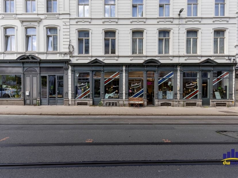 Bent u op zoek naar een instapklare kapperszaak op een absolute toplocatie in Gent? Dan is Kwaffeur Gent een unieke opportuniteit.<br />
<br />
Deze g