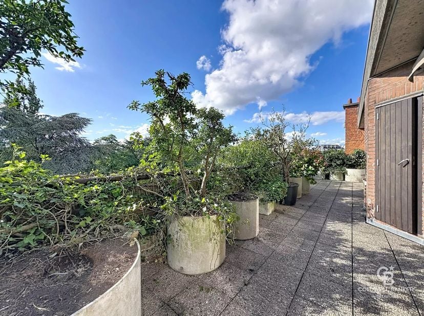 Appartement te huur in ,
                    1050 Elsene