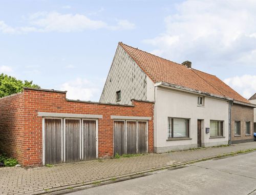                                         Woning te koop in Wielsbeke, € 250.000
