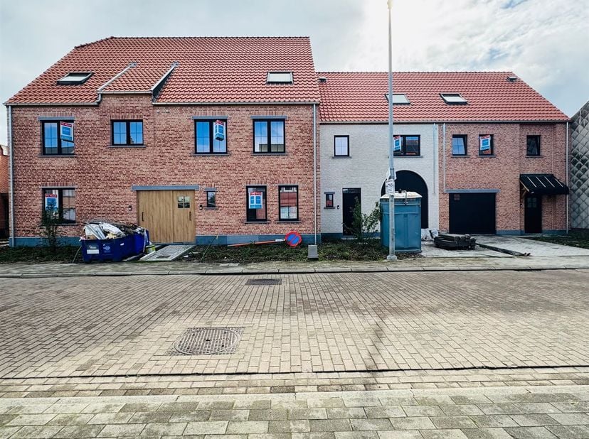 Huis te huur in Kerselarendreef 47A,
                    9170 De Klinge