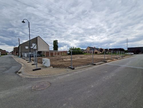                                        Bouwgrond te koop in Lebbeke, € 154.000

