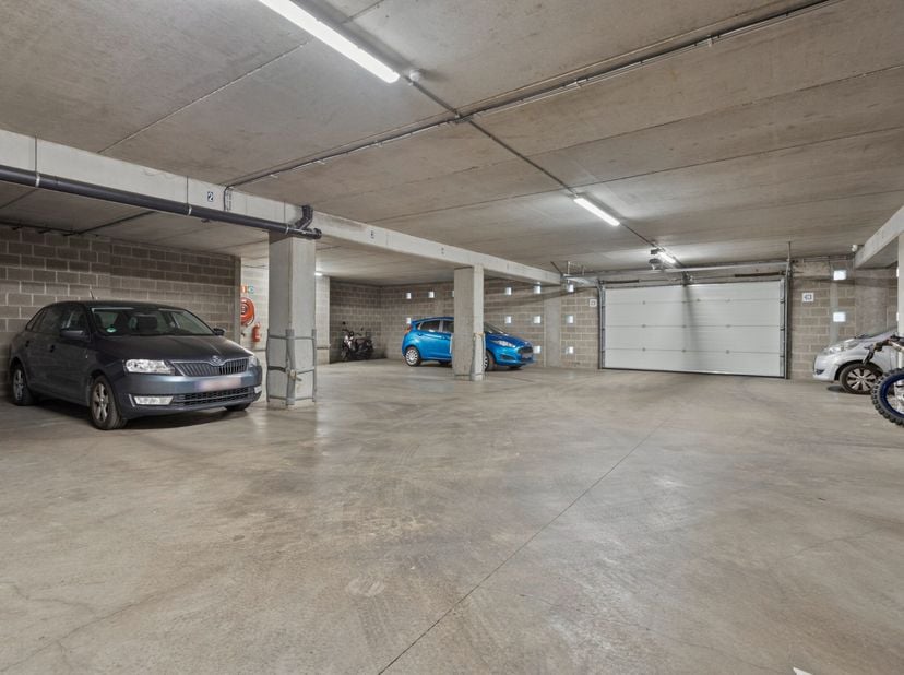Garage à vendre
                    à 3010 Kessel-Lo