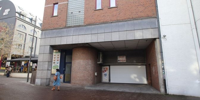 Garage te koop in Alfons Smetsplein 1 bus 72, 3000 Leuven