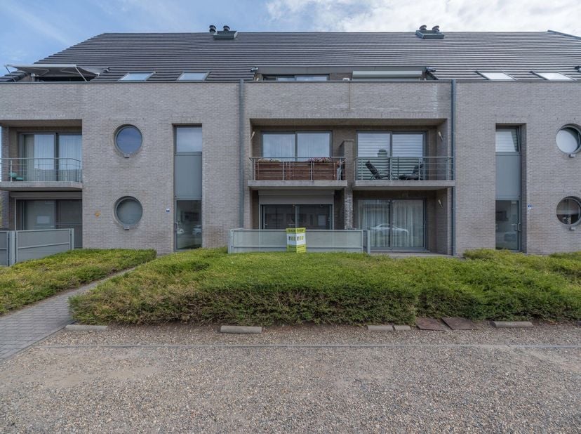 Appartement te koop in Koning Albertlaan 112 bus 2,
                    3630 Mechelen-aan-de-Maas