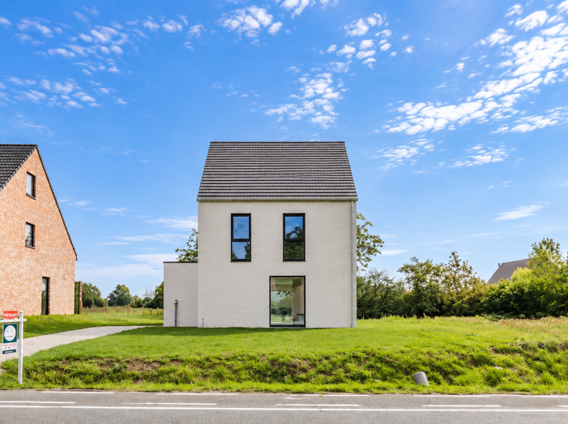 Huis te koop in Geraardsbergsesteenweg 228,
                    9400 Nederhasselt