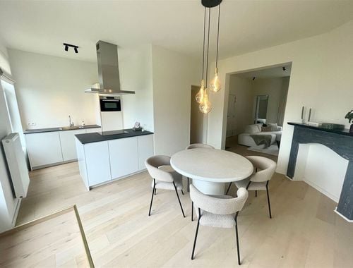                                         Appartement à louer à Antwerpen, € 1.050
