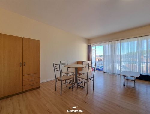                                         Appartement te huur in Tournai, € 515
