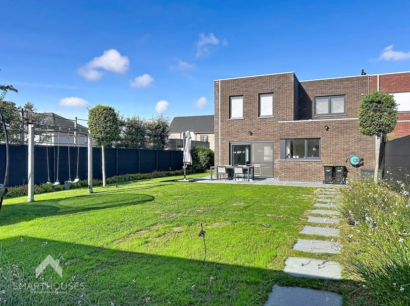 Huis te koop in Amberlaan 31,
                    8880 Ledegem