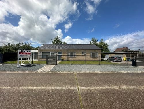                                         Maison unifamiliale à louer à Noorderwijk, € 1.275
