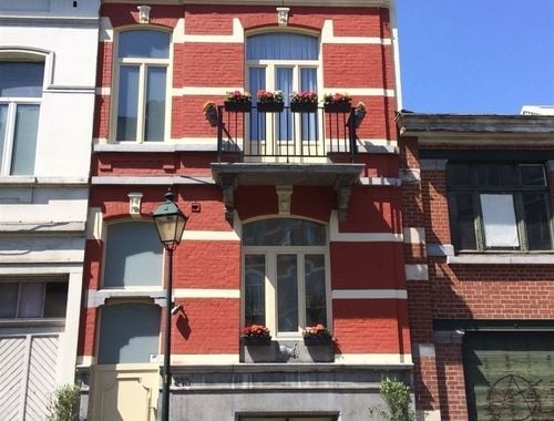                                         Uitzonderlijke woning te koop in Sint-Gillis, € 775.000
