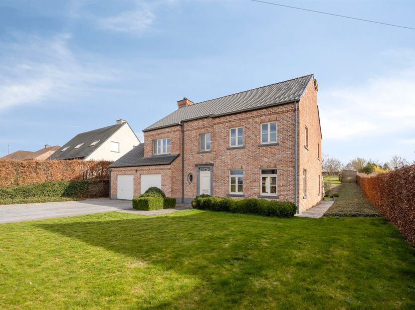 Huis te koop in Nerm 12E,
                    3320 Hoegaarden