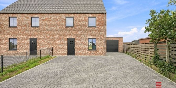Huis te koop in Iepersteenweg 15 bus B, 8650 Merkem