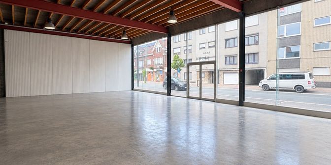 Bien professionnel à vendre à Kortrijksesteenweg 33, 8530 Harelbeke